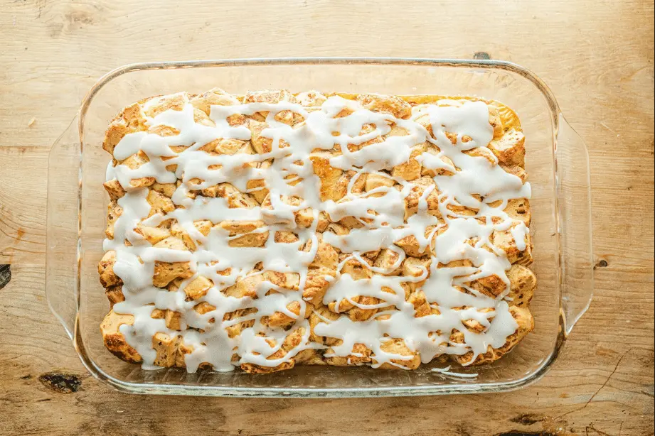 Fast & Easy Cinnamon Roll Casserole Recipe