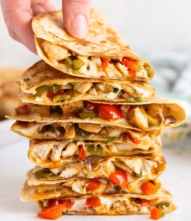 Chicken Quesadilla Recipe: Easy Weeknight Dinner! 4 Chicken Quesadilla Recipe