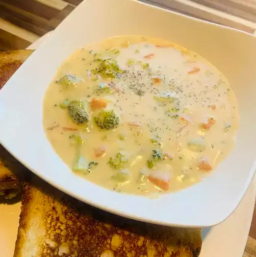 The Best Broccoli Cheddar Soup Ever ! 3 broccoli cheddar soup