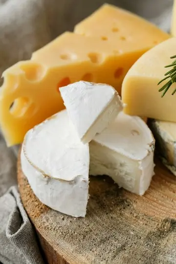 What Is The Best Cheese To Melt In Soup ? 9 Brie Cheese