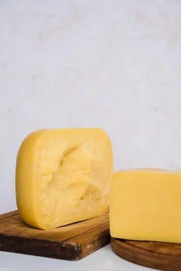 What Is The Best Cheese To Melt In Soup ? 2 Cheddar Cheese | Cheese To Melt In Soup