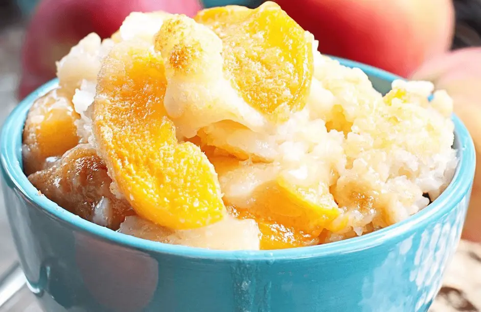 What’s the Difference Between Peach Crisp and Peach Cobbler?
