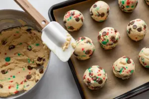 Christmas Chocolate Chip Cookies 10 Chocolate Chip cookie dough balls