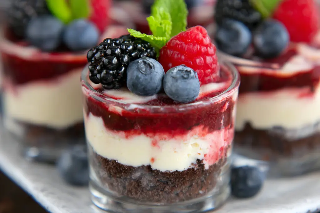 Summer Berry Cheesecake Cups
