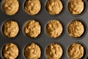 Sourdough Cinnamon Muffins with crumble topping