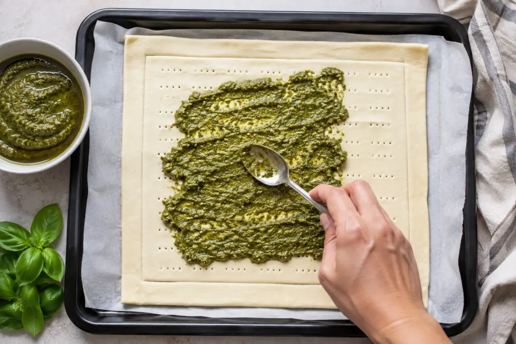 Puff Pastry Tart Recipe Ideas (Quick and Easy) 3 Preparing the Tart